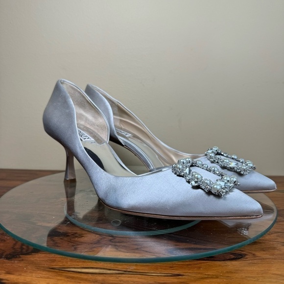 Badgley Mischka Fabia Kitten Heels - Picture 6 of 17